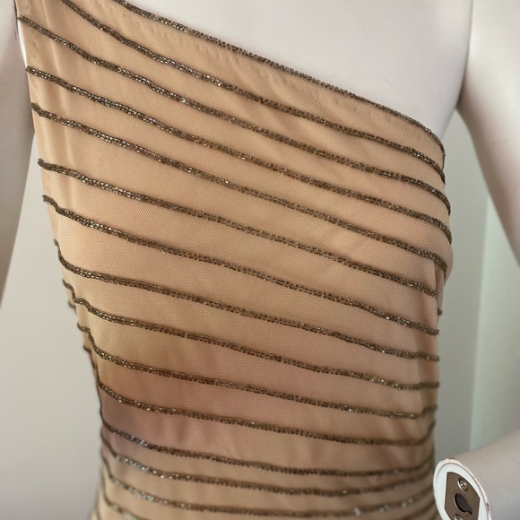 Ralph Lauren NWT Beautiful Sequin Evening Gown Size 16 - Picture 5 of 8